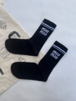 جوراب میومیو