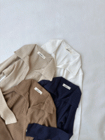 بلوز یقه شکاری