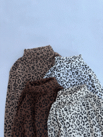 بلوز یقه اسکی پلنگی - Image 2