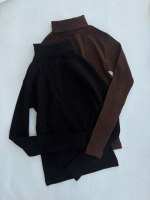 بلوز یقه اسکی تک رنگz - Image 2